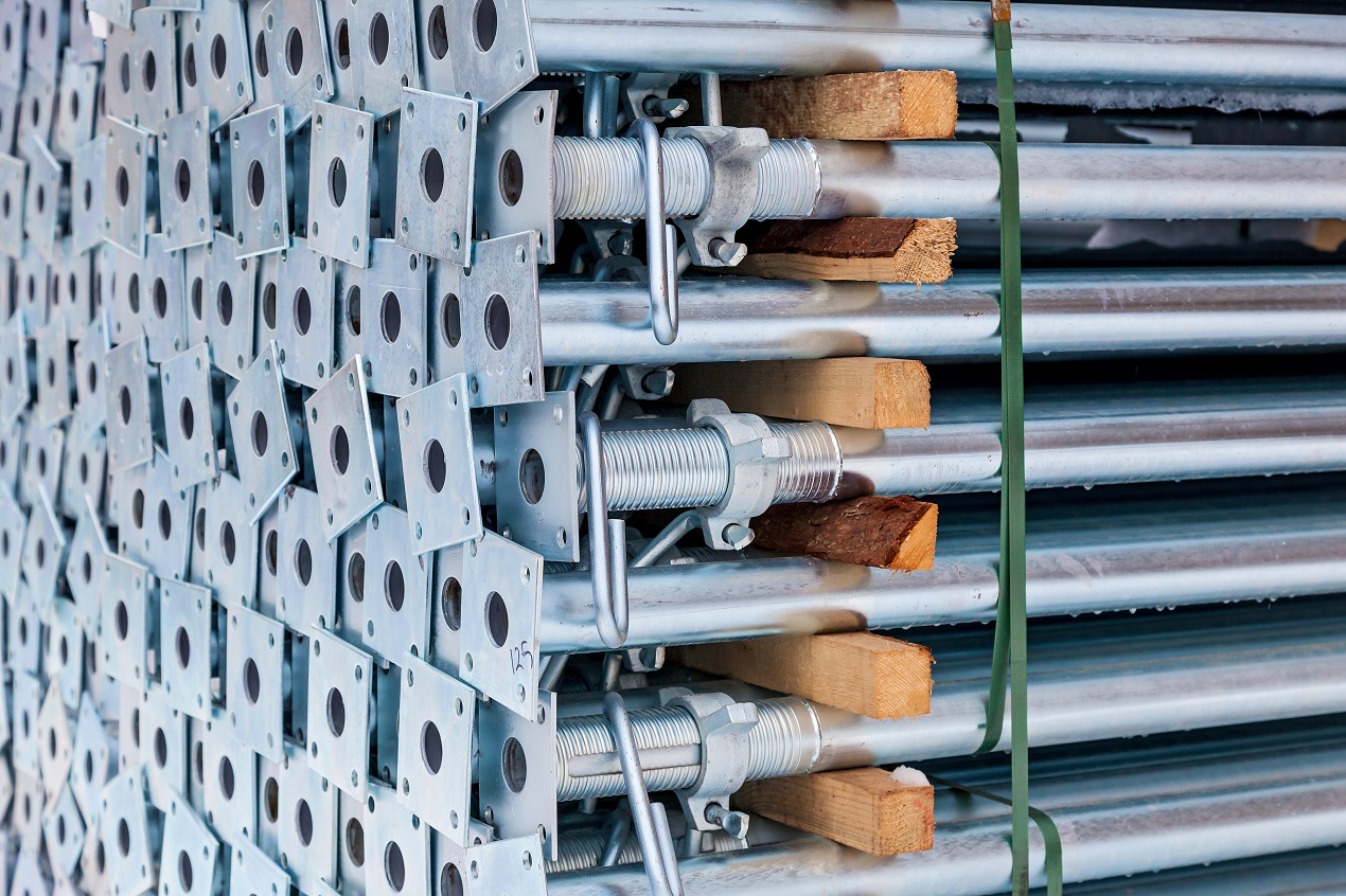 Ocynkowane podpory budowlane jako dobra alternatywa dla podpór stalowych – co warto wiedzieć?