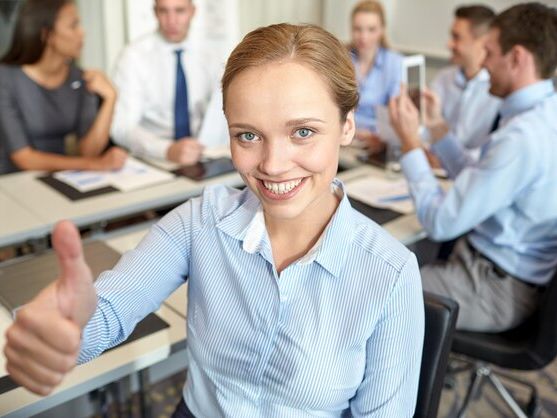 Najlepsze szkolenia dla młodych przedsiębiorców w 2026: Kompletny przewodnik po wsparciu i dotacjach